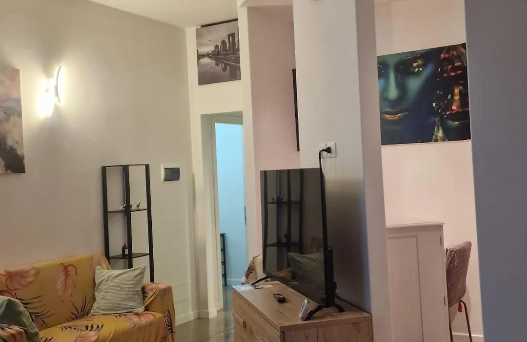 Ricky-Lerua Holiday Residence-1